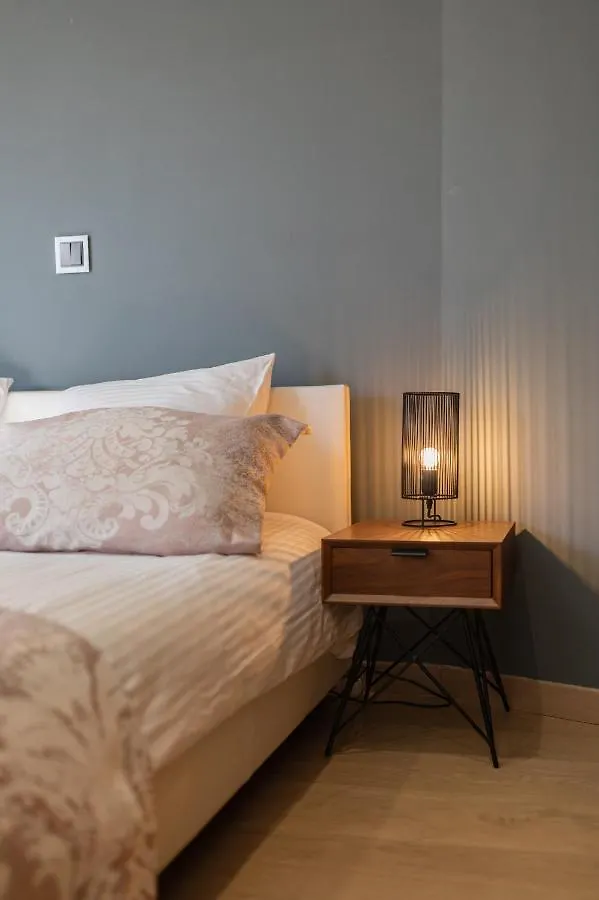 Appartement Spacieux Studio Haut Plafond Proche Monaco Beausoleil